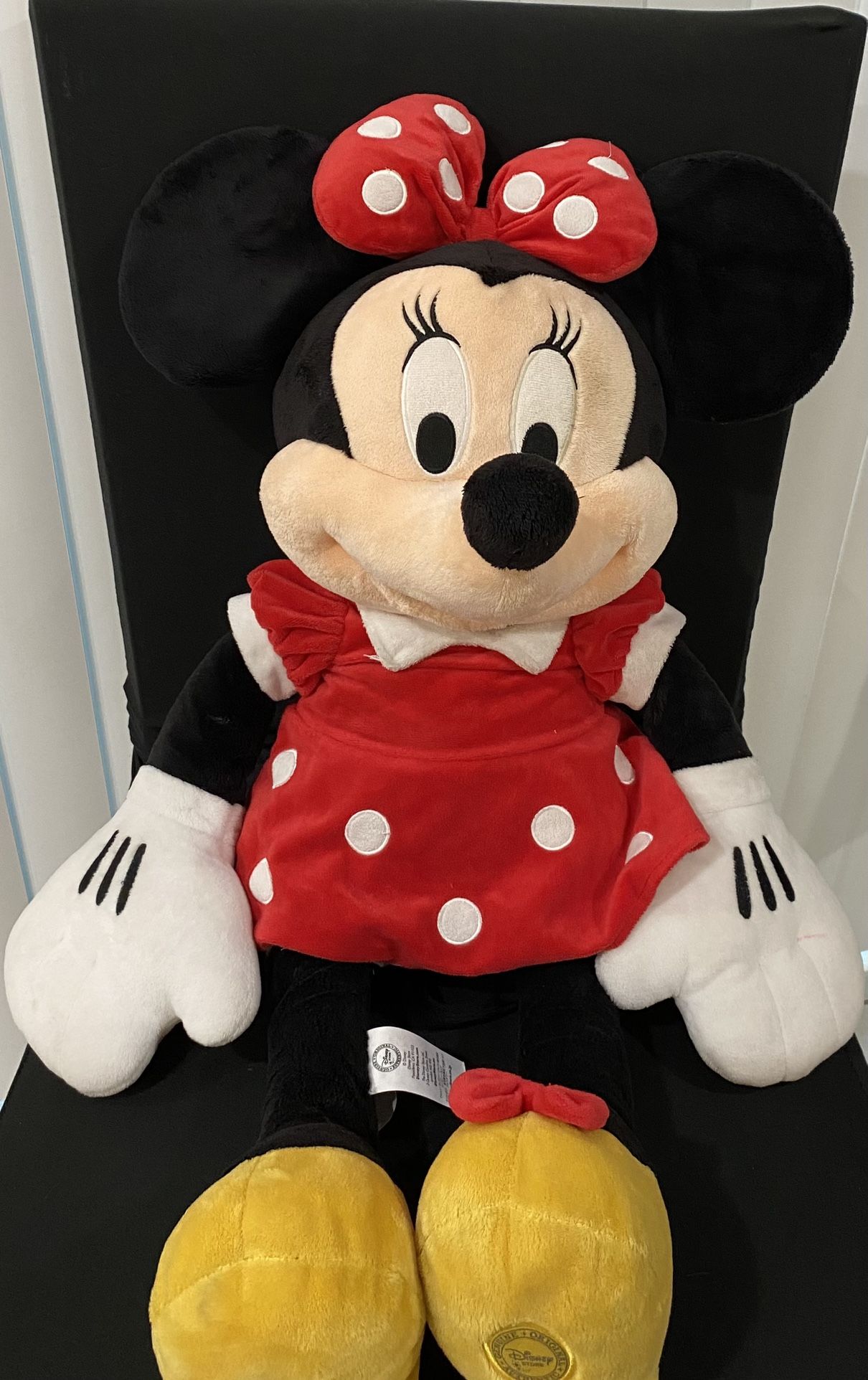 Disney Store Minnie Mouse Stuffed Plush Large 27in Red White Polka Dot Dress Bow