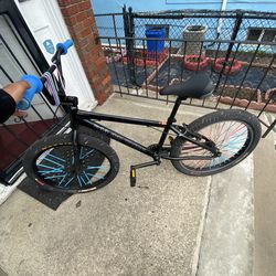 Black and blue SoCal flyer 24 inch