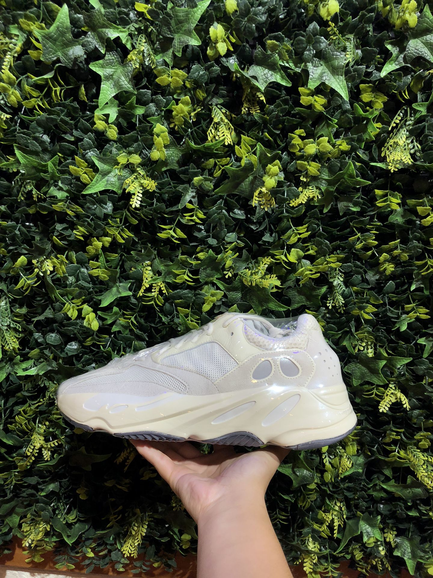DS yeezy 700 Buyer S Guide To The Adidas Yeezy 700 main image 4