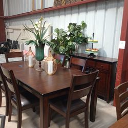 Dining Room Table Sets / Comedores 