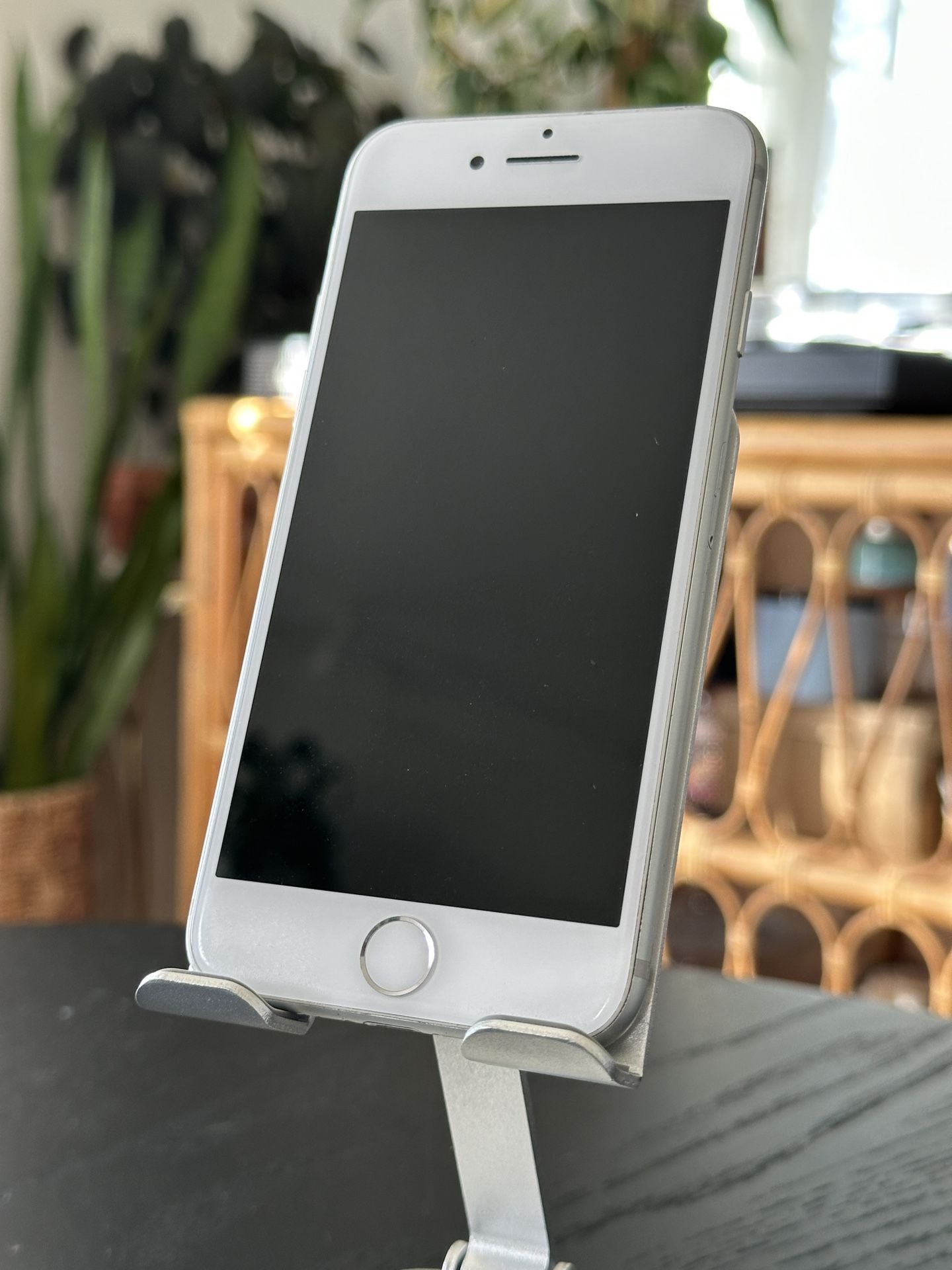 iPhone 7 - MDM Locked