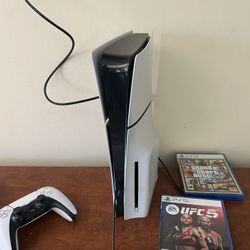 PS5 Disc Edition. 1 Controller. GTA 5 UFC5 $350 FIRM