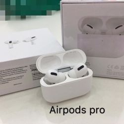 Apple AirPods Pro with Wireless MagSafe Charging Case MQD83AM/A