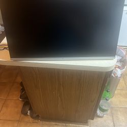 27 Inch Monitor 