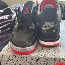 Air Jordan 4 Retro 