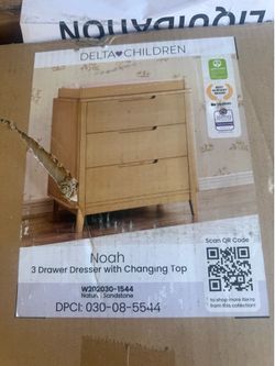 Noah 3 Drawer Dresser with Changing Top