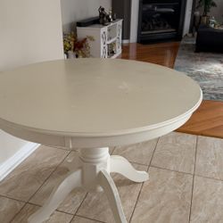 Free Dining table and Chairs 