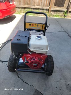 Troy bilt pressure washer 3700 Psi 4 gpm used great condition