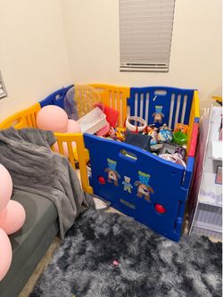 Baby playpen