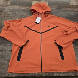 NIKE SPORTSWEAR TECH WINDRUNNER HOODIE MENS...SZ XL...BNWT