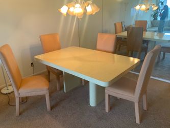 Dining room table and 4 chairs