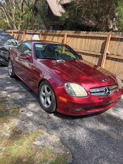 2002 Mercedes slk320 looks good runs excellent