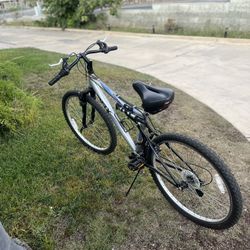 Vanuish DBX Mountain Bike Like New 