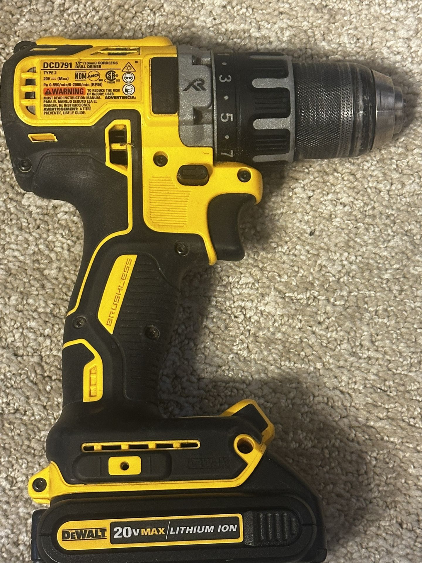 Dewalt DCD791 20V Max Lithium-Ion Brushless Compact Drill/Driver - Good Condition