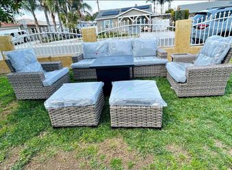 Patio Furniture set outdoor new in the box