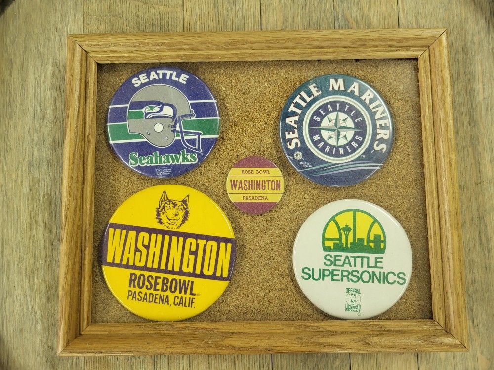 Seahawks & Huskies Sports Buttons
