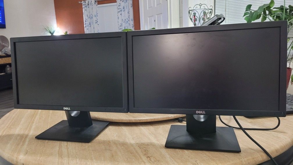 Dell Dual 20" Widescreen Monitors E2016H