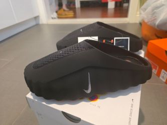 Nike Mind 001