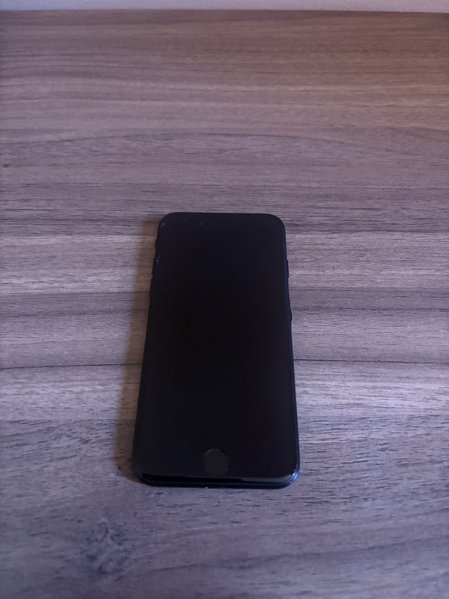 iPhone 7 Matte Black (Unlocked)
