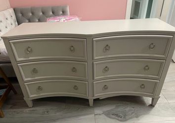 Grey dresser