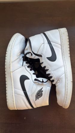Jordan 1 High Ying Yangs