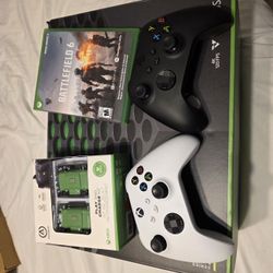 Xbox Series X Bundle With Battlefield 6 And 2 Controllers 