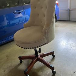 Button Tufted Office Chair with Wood Base 5 Roller Caster Wheels Desk Upright