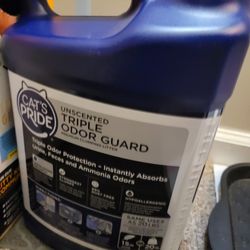 2 Containers Of Cat Litter 