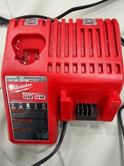 Milwaukee M12 and M18 multi-voltage battery charger