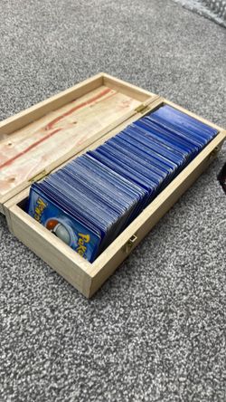 POKÉMON CARDS