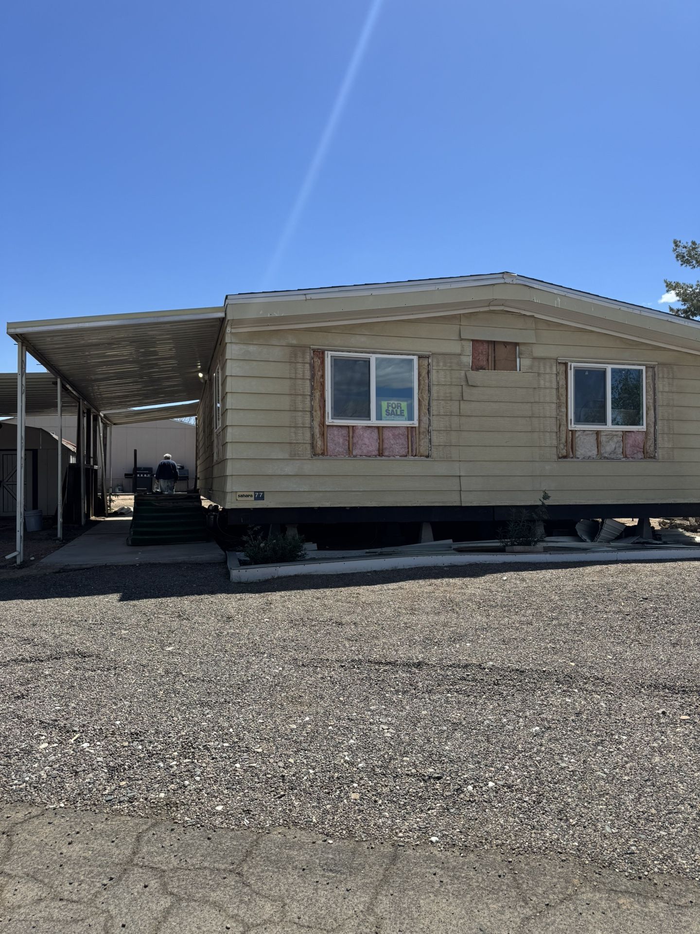 1981 Double wide Mobile Home