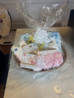 Baby shower Gift Basket