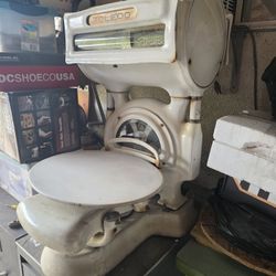 White Porcelain Toledo "No Springs - Honest Weight" balance beam scale