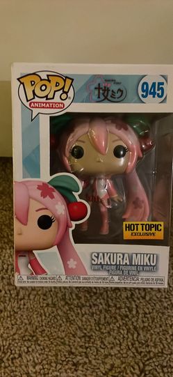 Cherry Blossom Hatsune Sakura Miku Hot Topic Exclusive  Funko 