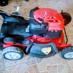 Craftsman 21" 6.75 H/P Self Propelled Mower 