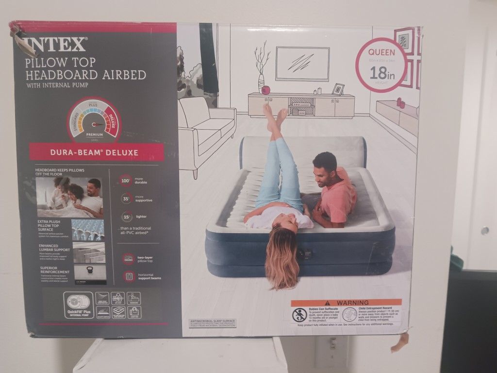 Air Mattress... Queen.... Pillow Top w/Bully In Pump