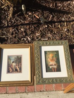 Small frame decor pictures