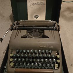 Smith Coroa type writer
