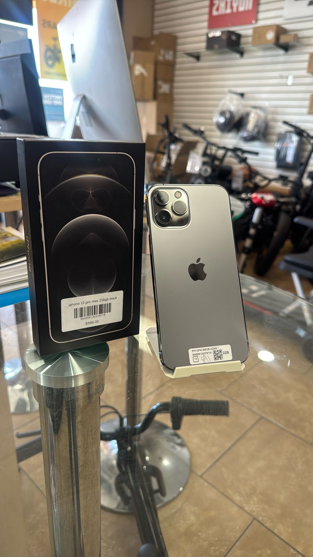 iPhone 12 Pro Max 256gb / Unlocked/ Payment Available
