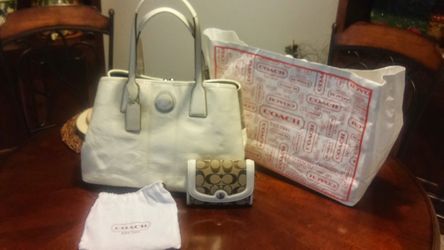 White coach purse