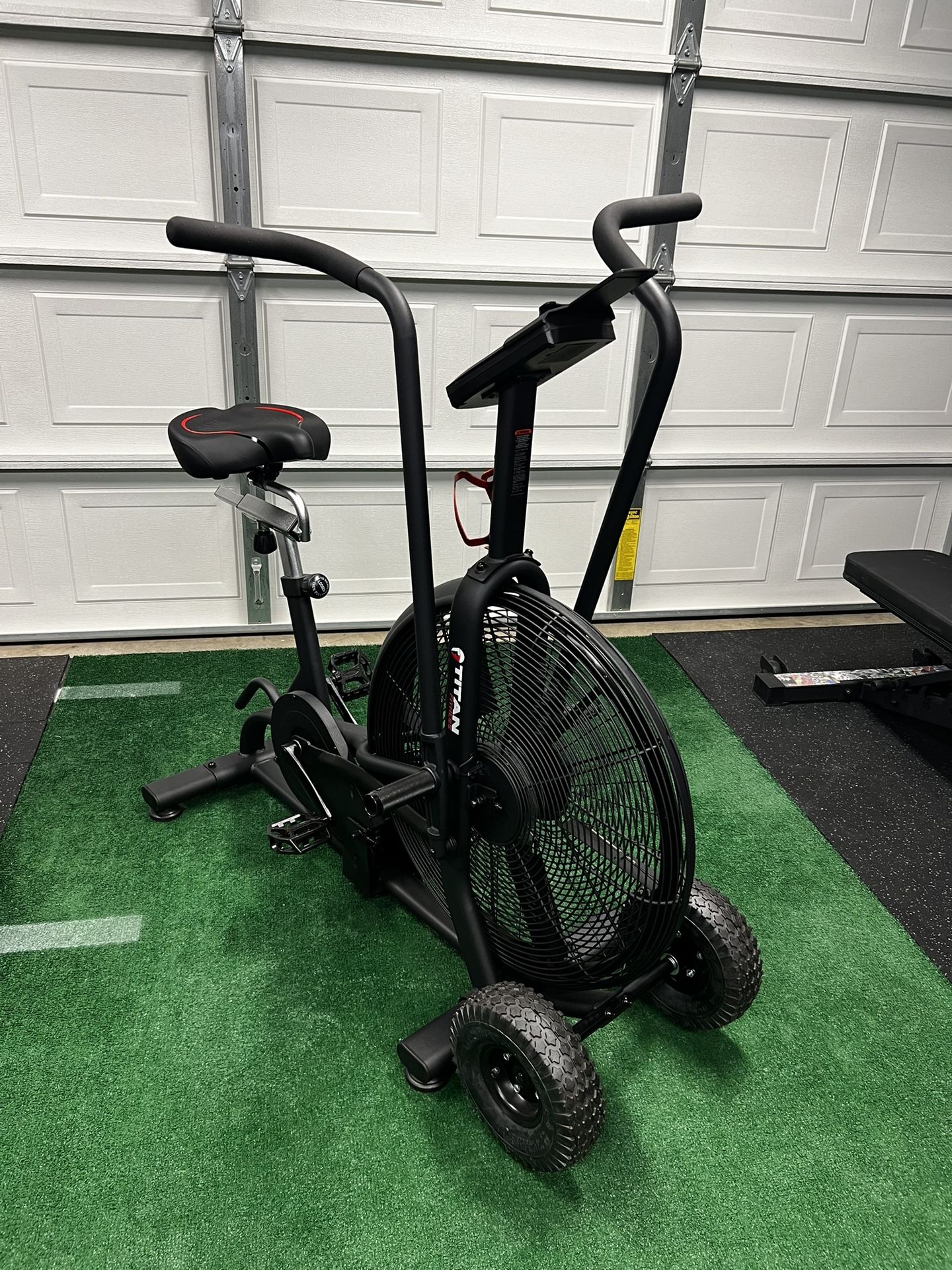 Titan Fitness Fan Bike