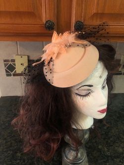 Vintage style -light pink - tilt pillbox fascinator