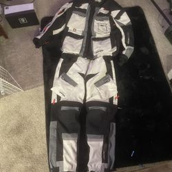 Sedici Motorcycle Jacket And Pants 