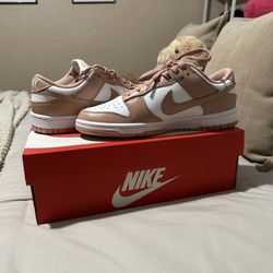 Women Nike Dunks 8.5