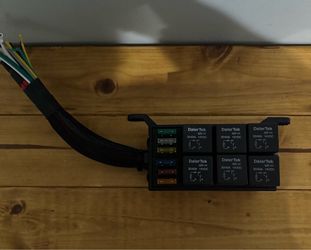 DalerTek 6-Relay Fuse Block with Wiring Harness