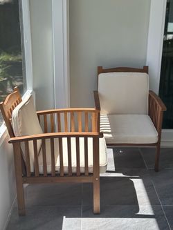 4 Chairs