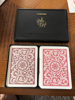 POKER CHIPS & CARDS