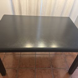 Dining Table with Built In Leaf/Extender