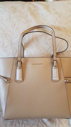 Michael Kors Voyager EW Tote Leather Handbag