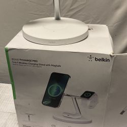 Belkin Boost Charge Pro  3 In 1 Wireless Charging Stand With MagSafe 